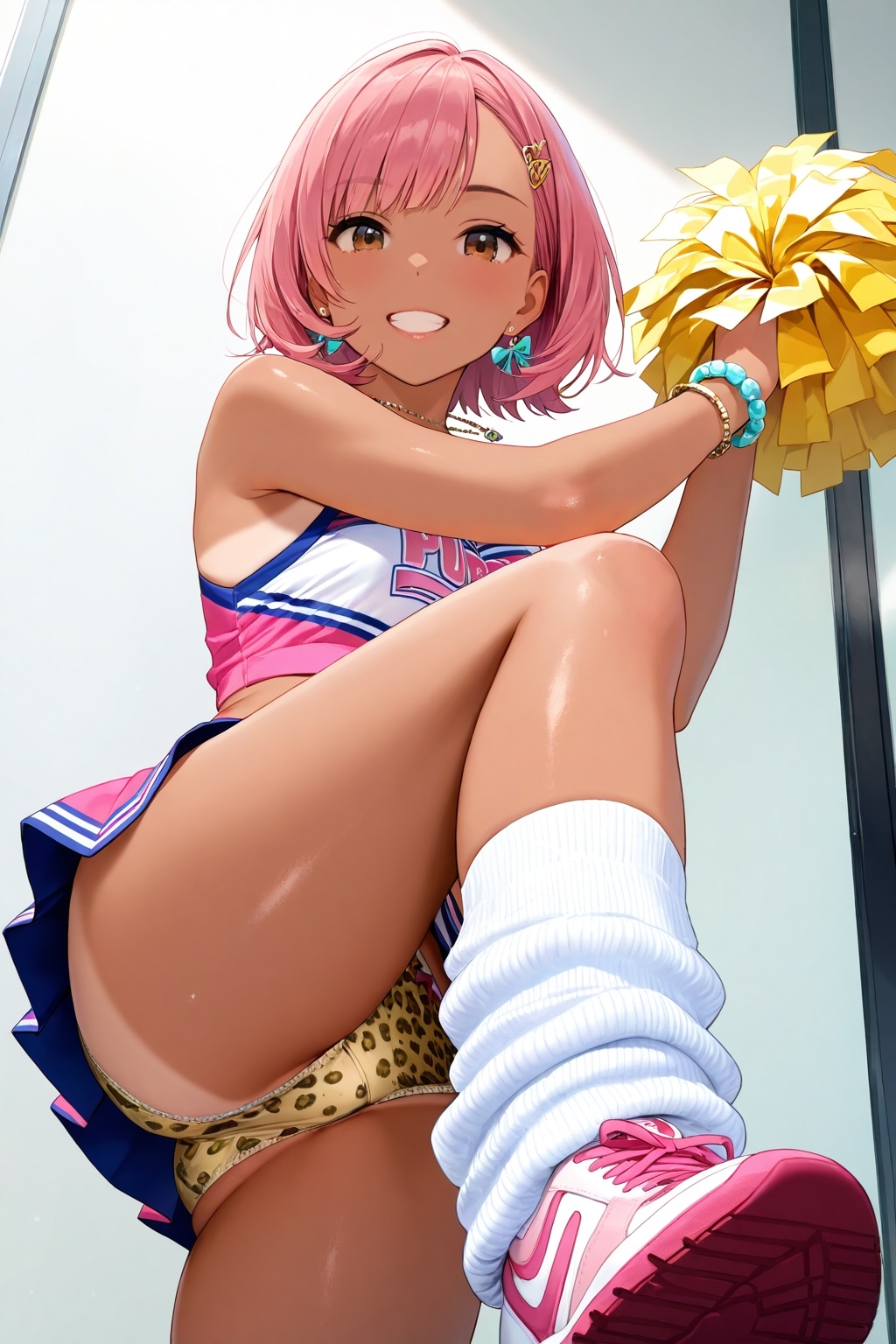 生パンチアガールのたくし上げ&ハイキックパンチラ_10