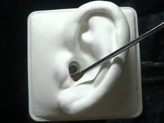 【声なし】ステンレス製の耳かきで高速耳かき / SR3D