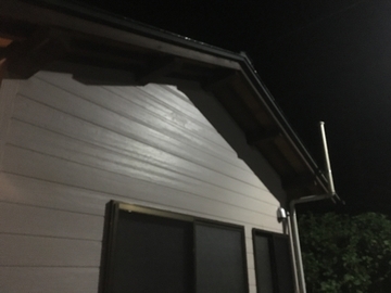 荒立神社 - 御手洗いの屋根に当たる雨(バイノーラル録音) [UZrecords]