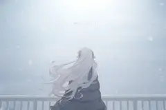 SMOKY WHITE